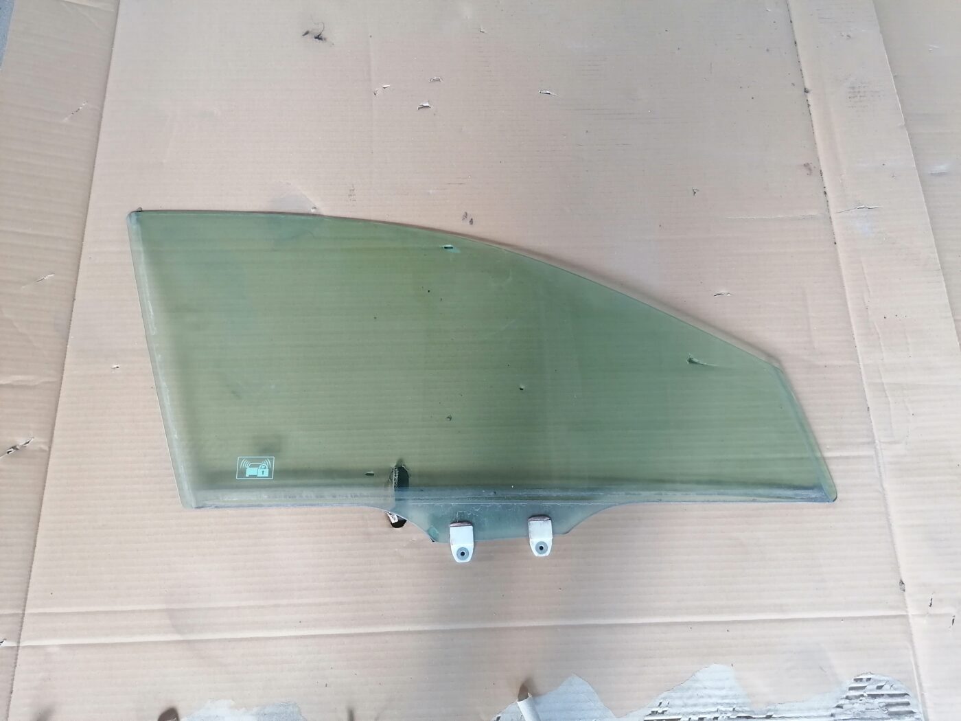 Priekšējo labo durvju stikls priekš HONDA ACCORD 2007 YR562P 1 Priekšējo labo durvju stikls priekš HONDA ACCORD 2007 YR562P