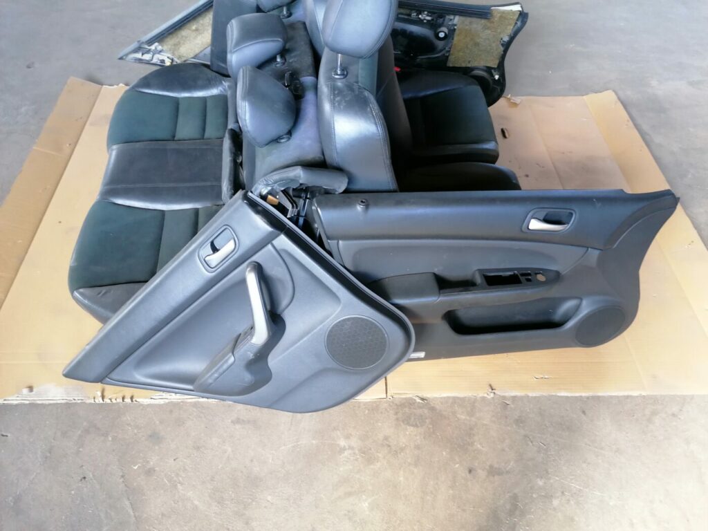 Sēdekļu komplekts priekš HONDA ACCORD 2007 YR562P 5 Sēdekļu komplekts priekš HONDA ACCORD 2007 YR562P