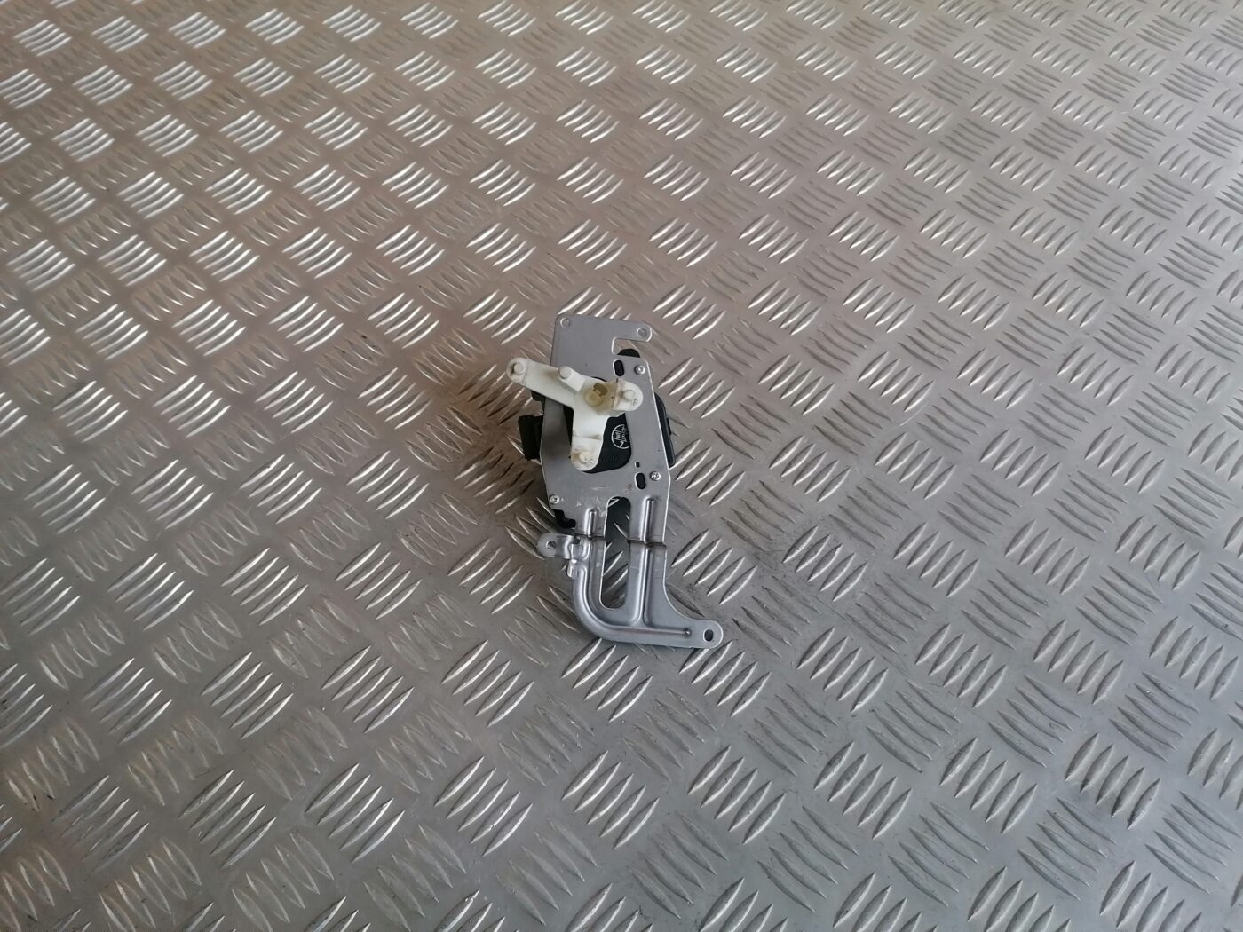 Apsildes sistēmas aktuators priekš HONDA CR-V 2006