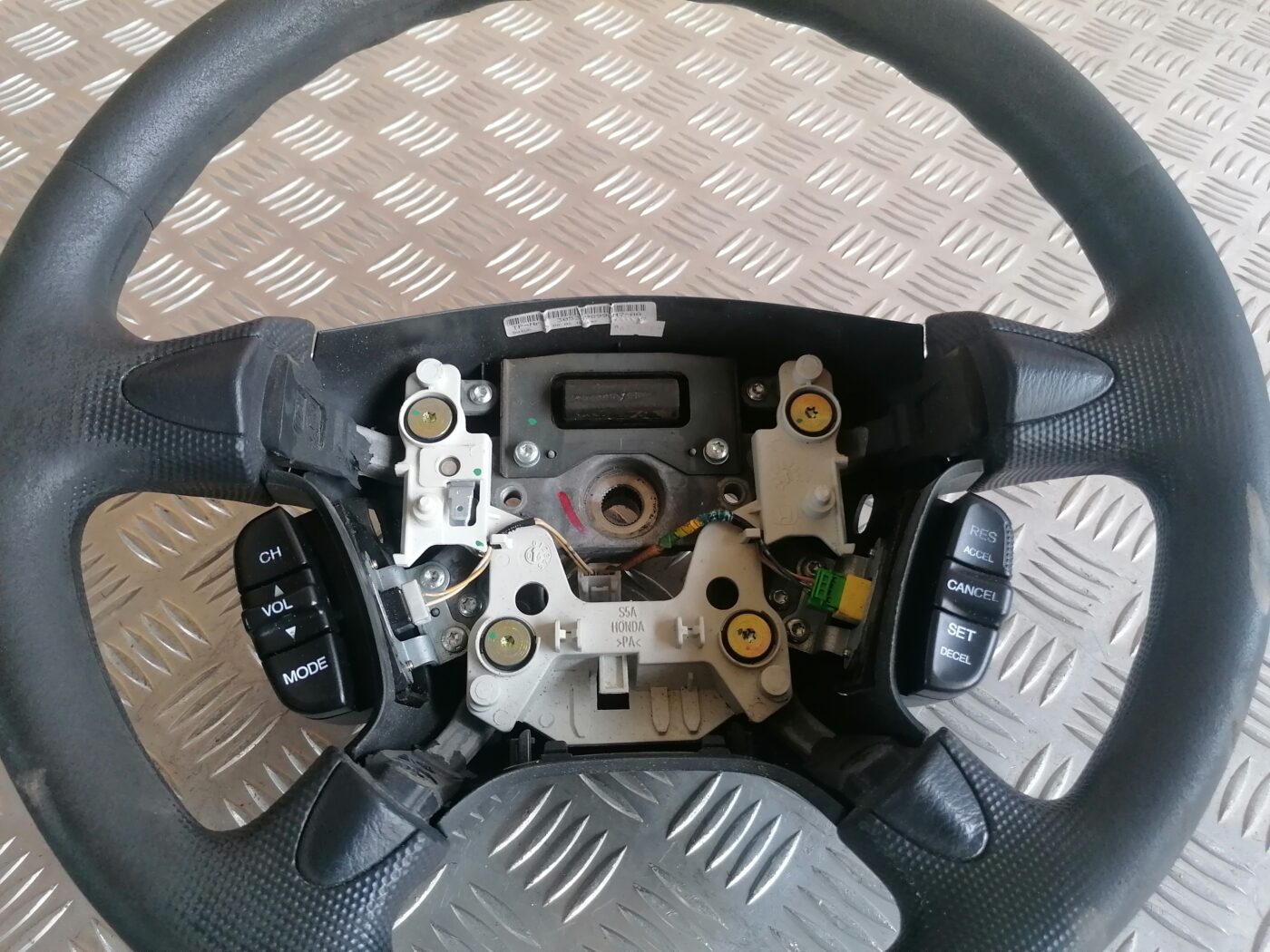 Stūre priekš HONDA CR-V 2006