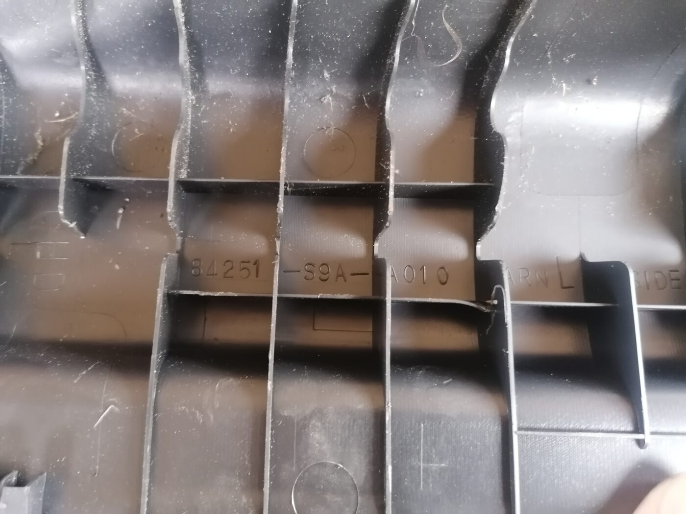 Sliekšņa aizmugurēja kreisa uzlika (salonā) priekš HONDA CR-V 2006