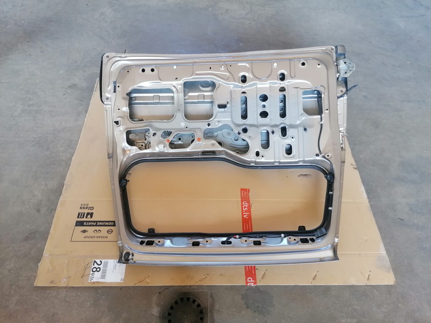 Bagāžnieka vāks priekš HONDA CR-V 2006