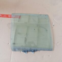 Aizmugurējo labo durvju stikls priekš HONDA CR-V 2006