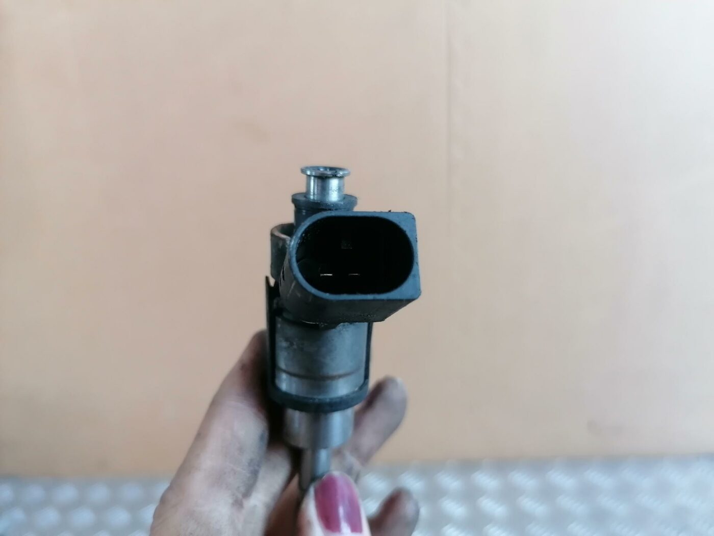 Degvielas smidzinātājs priekš AUDI A6 2008 2 Degvielas smidzinātājs priekš AUDI A6 2008