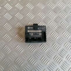 Aizmugurējo kreiso durvju vadības bloks priekš AUDI A6 2008