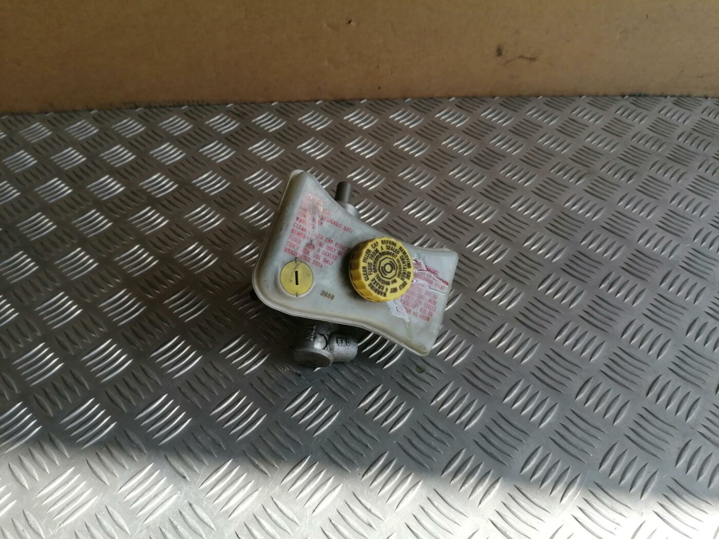 Bremžu pastiprinātāja galvenais cilindrs priekš AUDI A6 2008