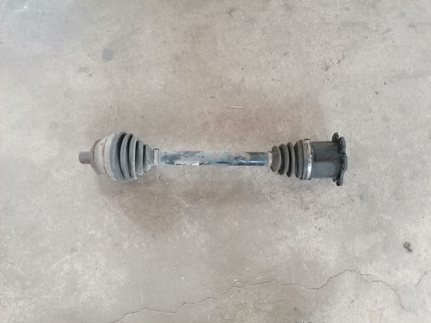 Pusass priekšēja labā priekš AUDI A6 2008