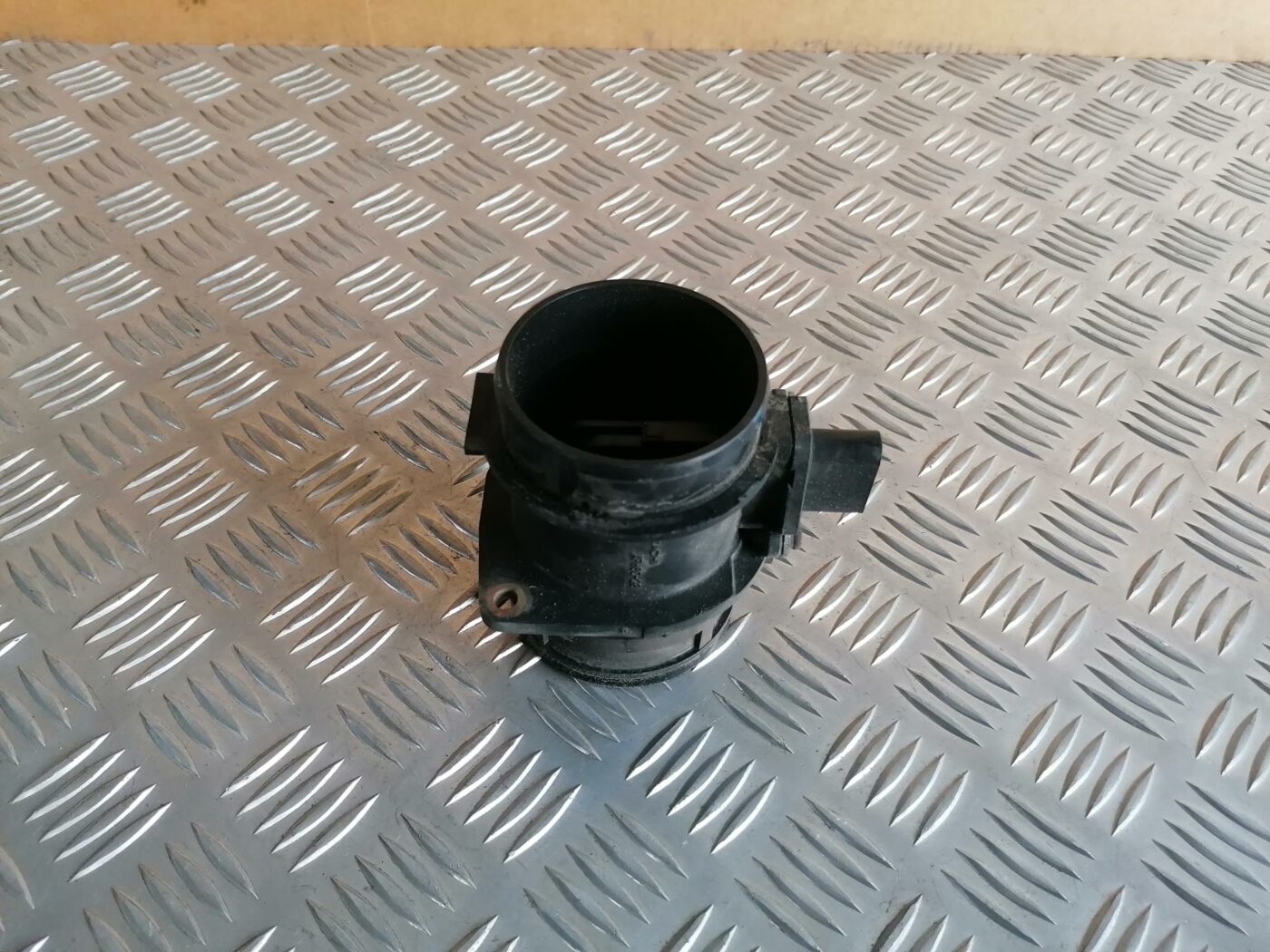 Gaisa plūsmas mērītājs priekš AUDI A6 2008 2 Gaisa plūsmas mērītājs priekš AUDI A6 2008