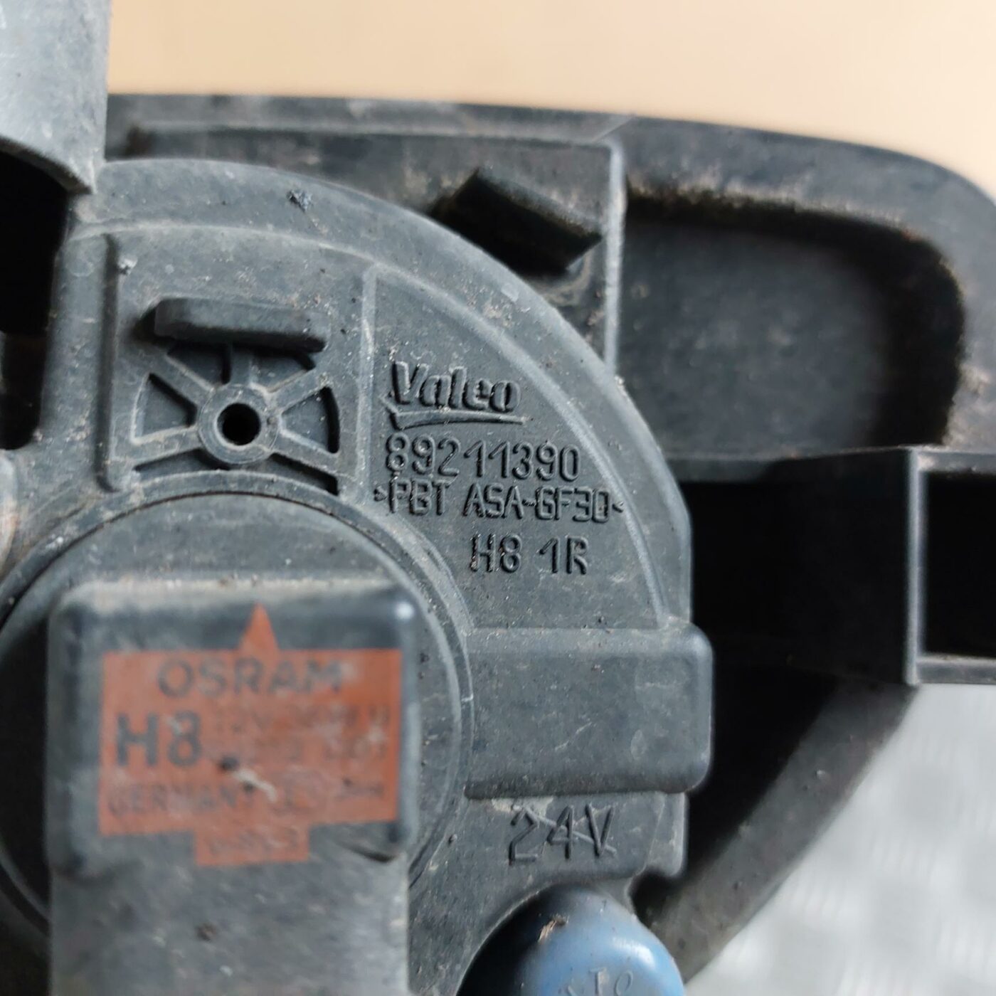 Miglas lukturis priekšā labajā pusē priekš BMW 520D F11 2011 TOURING