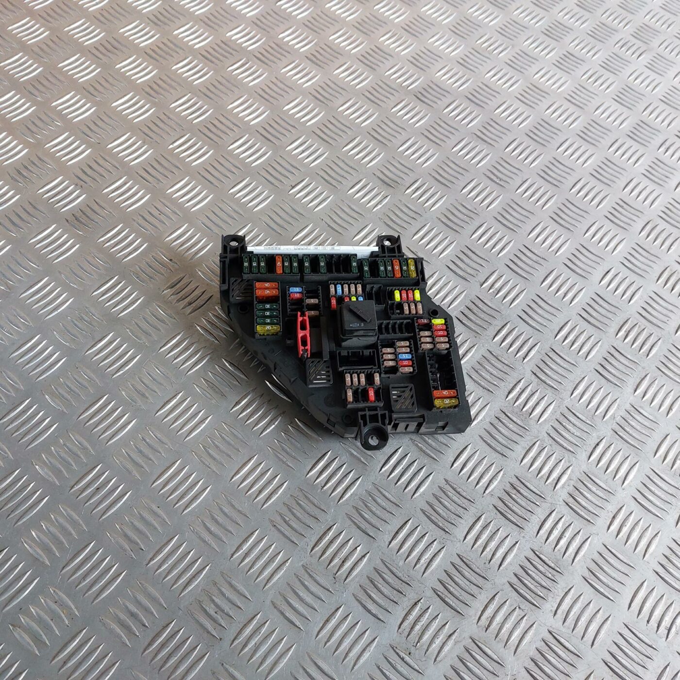 Drošinātāju bloks priekš BMW 520D F11 2011 TOURING