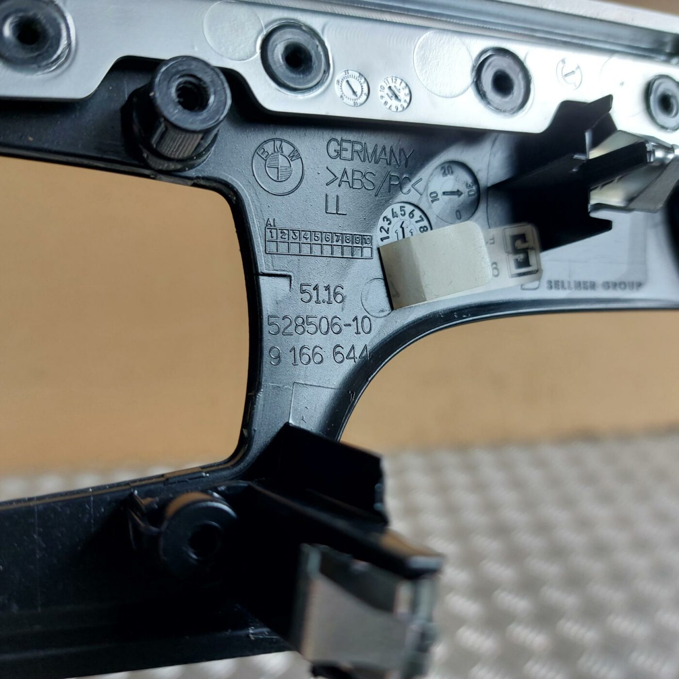 Gaismas slēdža apdare (uz paneļa) priekš BMW 520D F11 2011 TOURING 3 Gaismas slēdža apdare (uz paneļa) priekš BMW 520D F11 2011 TOURING