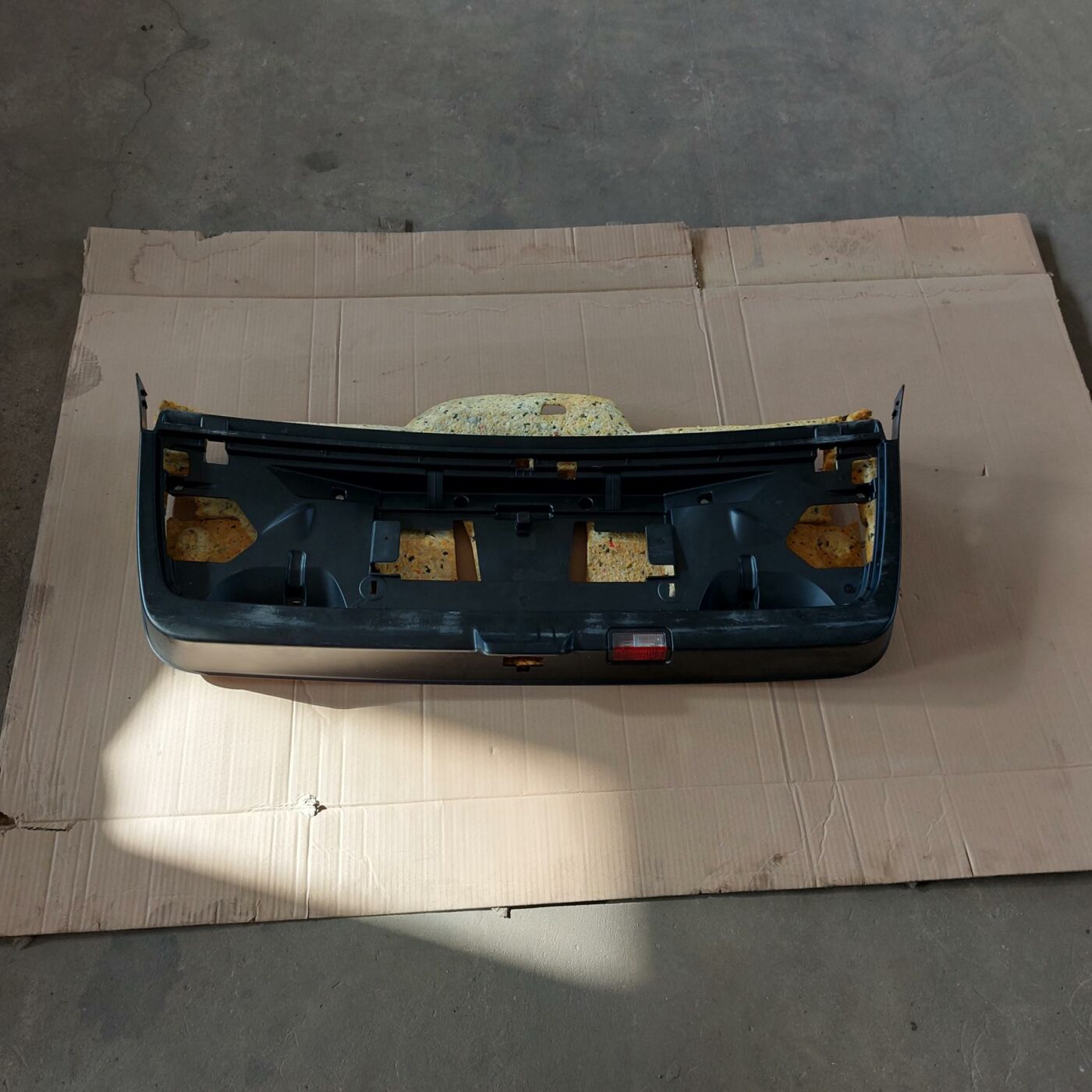 Bagāžnieka vāka liela apdare priekš BMW 520D F11 2011 TOURING 1 Bagāžnieka vāka liela apdare priekš BMW 520D F11 2011 TOURING