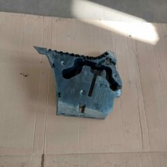 Aizmugurējā spārna un bufera stiprinājums priekš BMW 520D F11 2011 TOURING