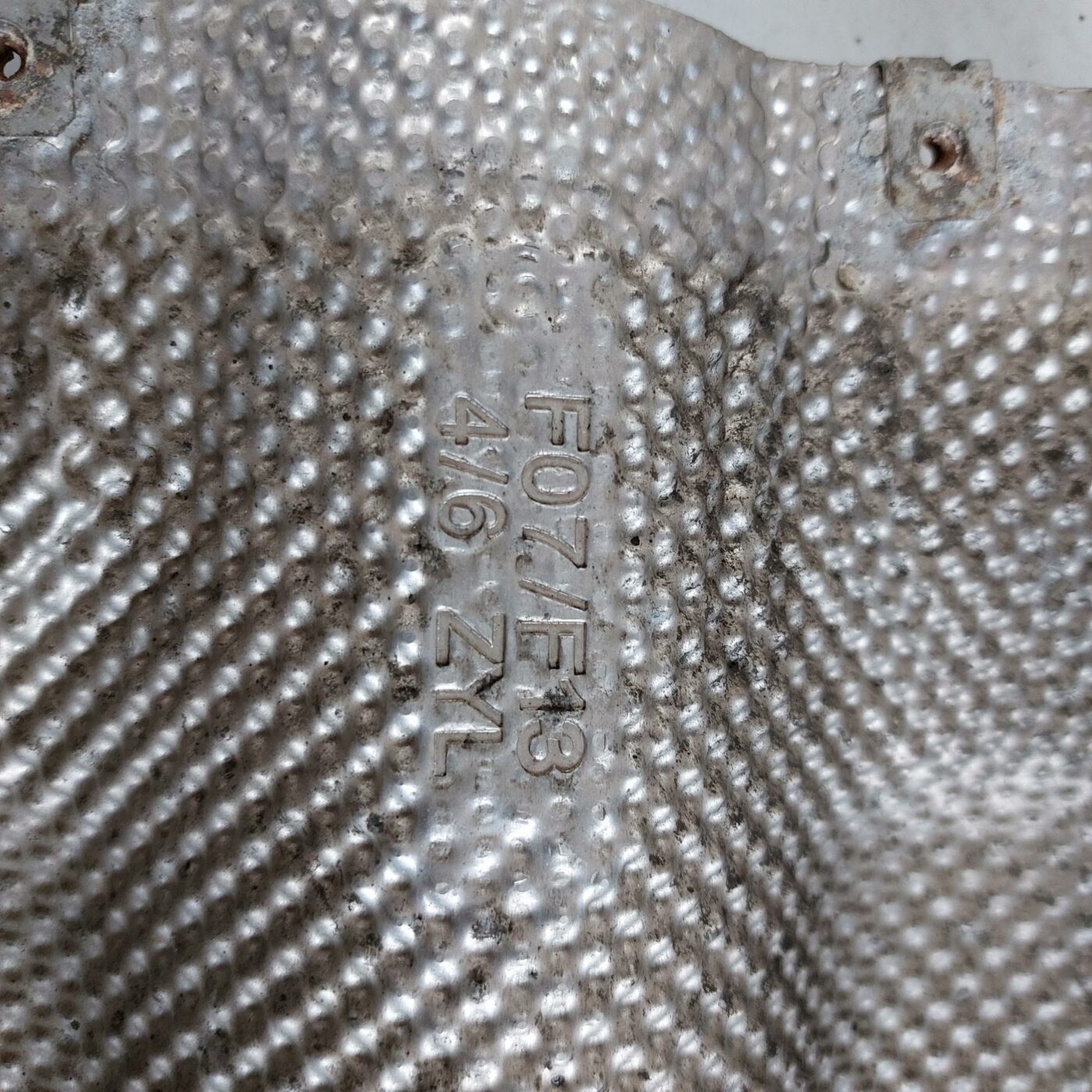 Izpūtēja sistēmas karstuma aizsargs priekš BMW 520D F11 2011 TOURING 5 Izpūtēja sistēmas karstuma aizsargs priekš BMW 520D F11 2011 TOURING