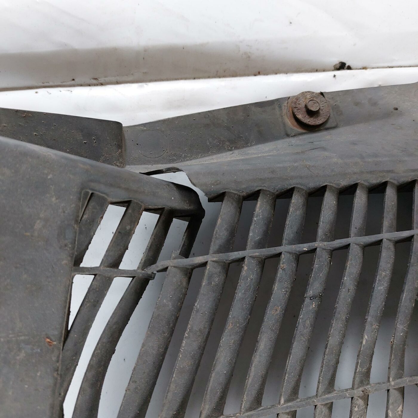 Priekšējais labais paspārns priekš BMW 520D F11 2011 TOURING