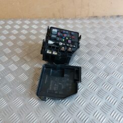 Drošinātāju bloks priekš HONDA CIVIC 2006