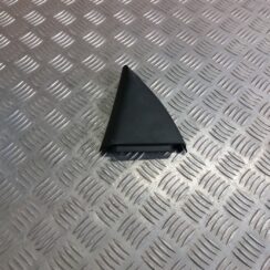 Salona plastmasa priekš HONDA CIVIC 2006