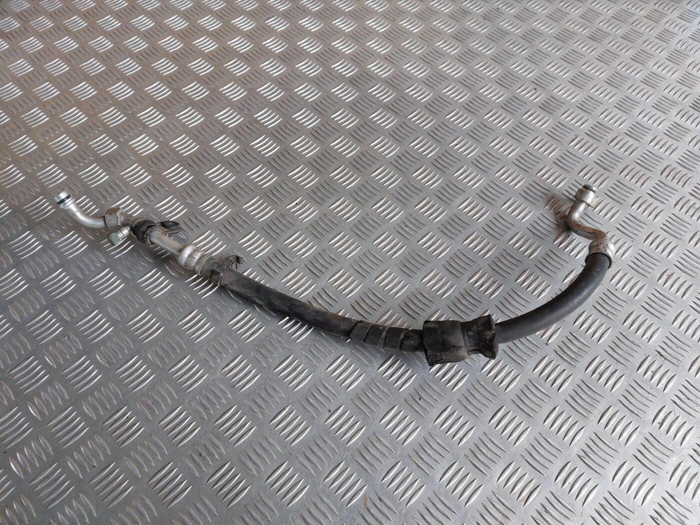 Gaisa kondicioniera caurule priekš HONDA CIVIC 2006