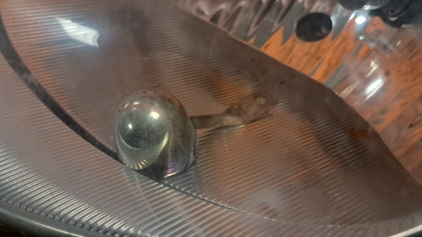 Priekšējais kreisais lukturis priekš CHRYSLER SEBRING 2006 6 Priekšējais kreisais lukturis priekš CHRYSLER SEBRING 2006