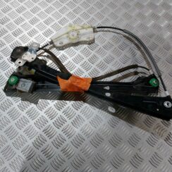 Stikla pacelšanas mehānisms priekšējais labais priekš VW JETTA 2008