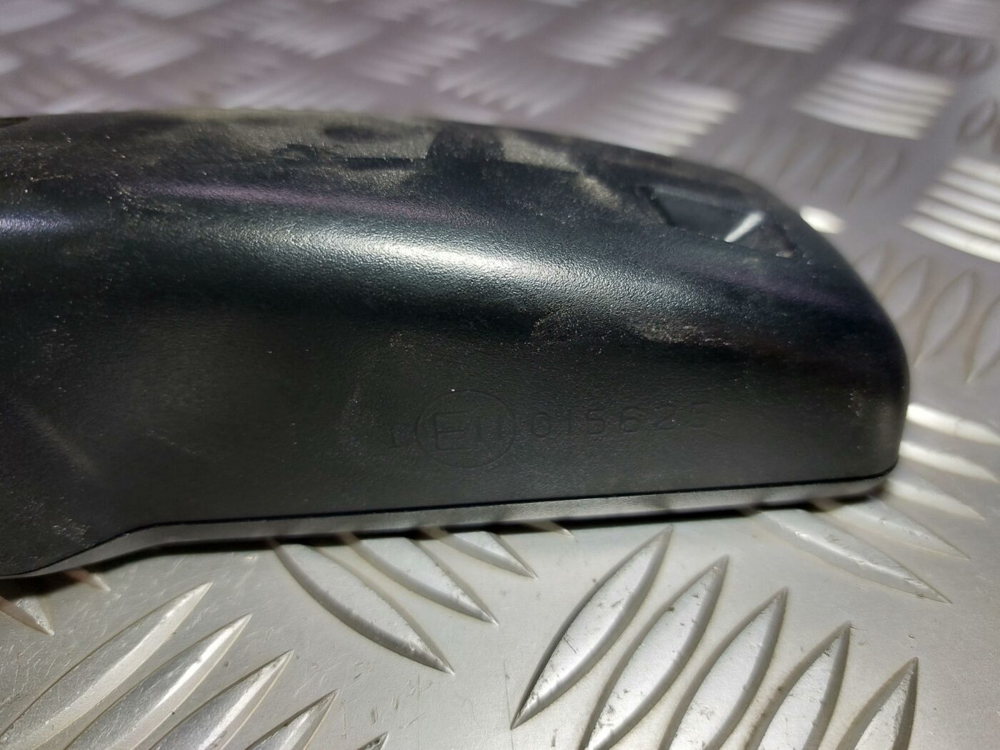 Salona atpakaļskata spogulis priekš VW JETTA 2008 3 Salona atpakaļskata spogulis priekš VW JETTA 2008