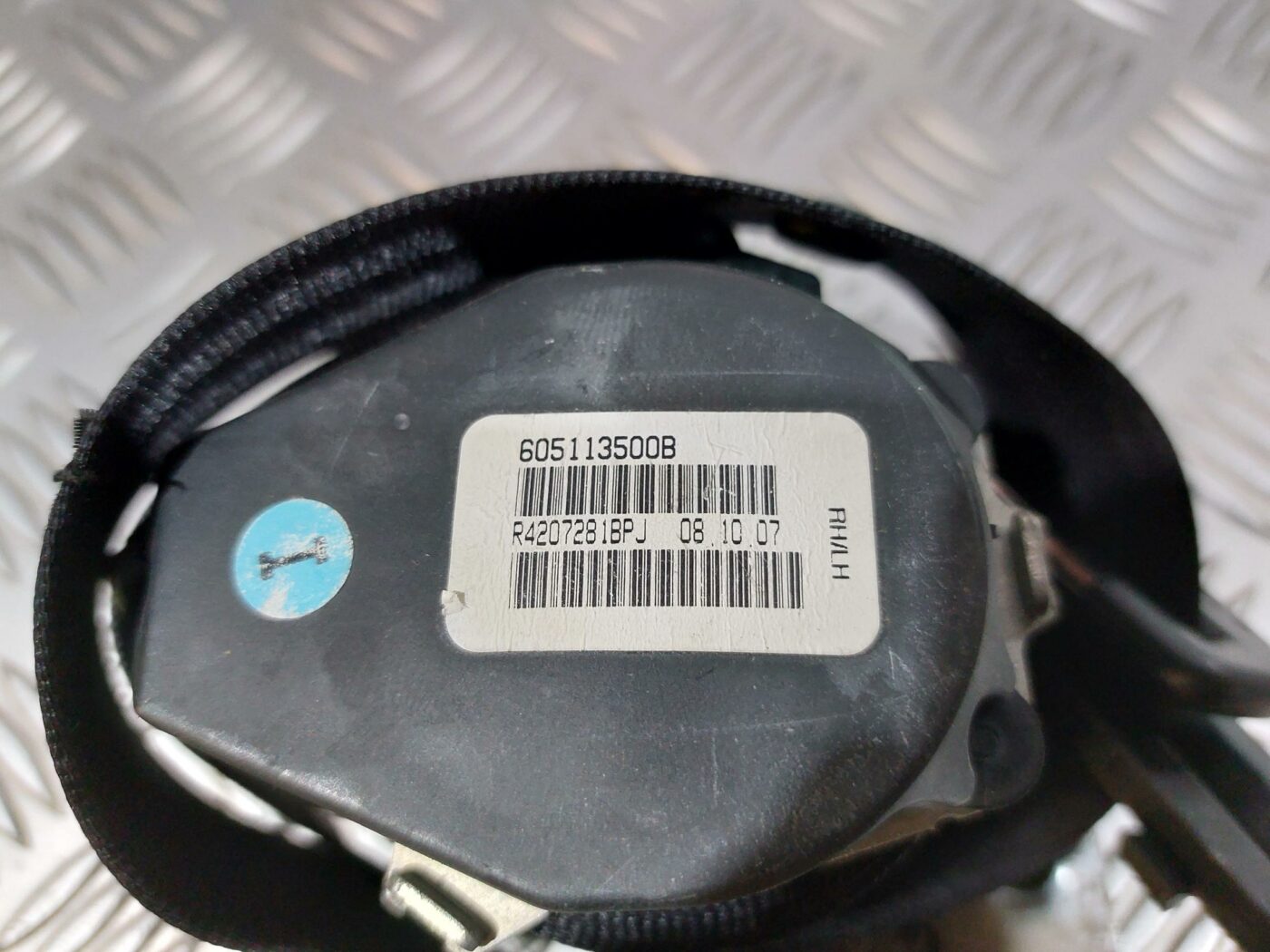 Aizmugurējā kreisa drošības josta priekš VW JETTA 2008