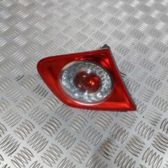 Bagāžnieka vāka kreisais lukturis priekš VW JETTA 2008