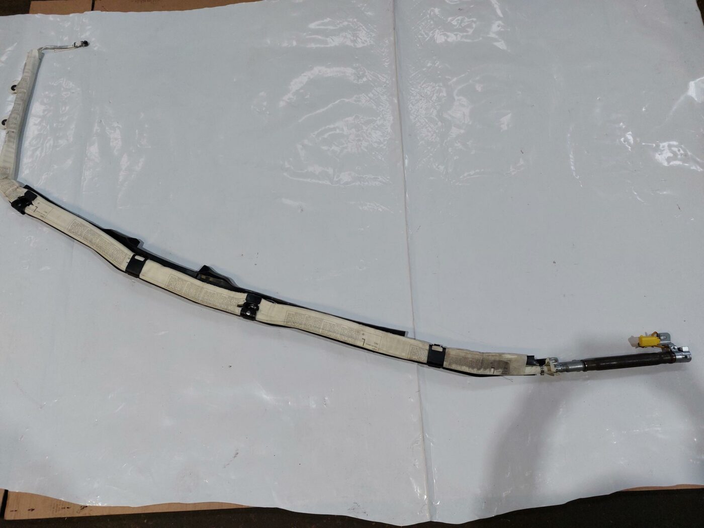 Griestu drošības spilvens, pa kreisi priekš VW JETTA 2008 1 Griestu drošības spilvens, pa kreisi priekš VW JETTA 2008