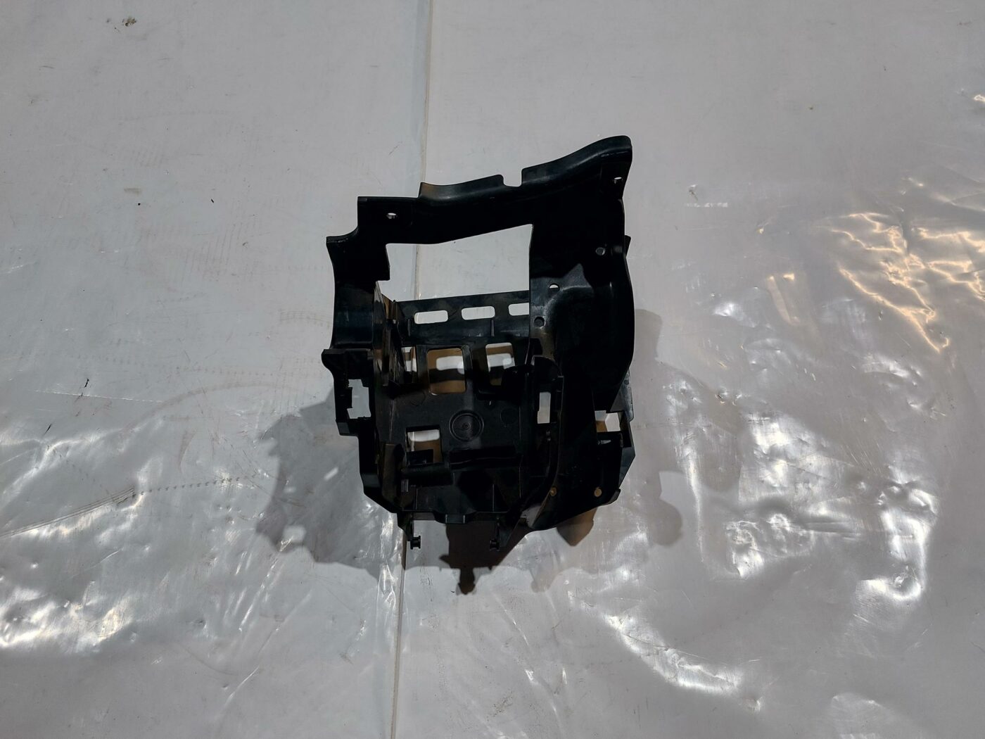 Drošinātāju kārbas korpuss priekš VW JETTA 2008