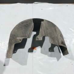 Aizmugurējais kreisais paspārns priekš VW JETTA 2008