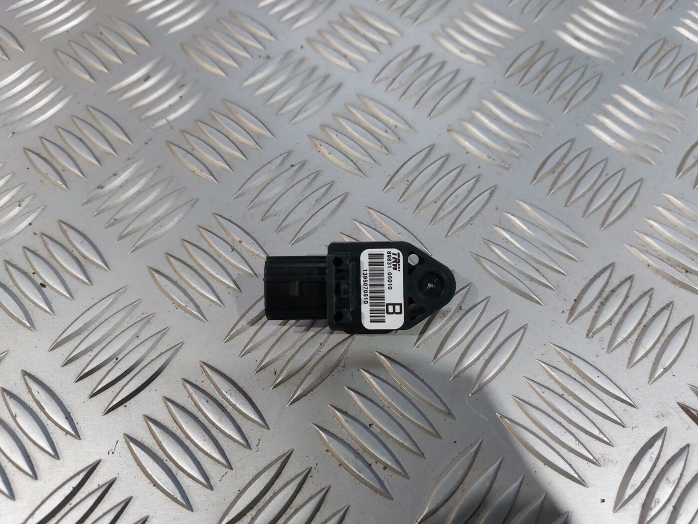 Drošības spilvena trieciensensors priekš TOYOTA COROLLA VERSO 2006 1 Drošības spilvena trieciensensors priekš TOYOTA COROLLA VERSO 2006