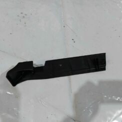 Priekšējā labā sēdekļa sliežu apdare priekš TOYOTA COROLLA VERSO 2006