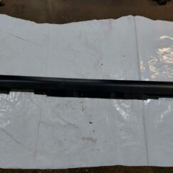 Ārēja sliekšņa laba uzlika priekš TOYOTA COROLLA VERSO 2006