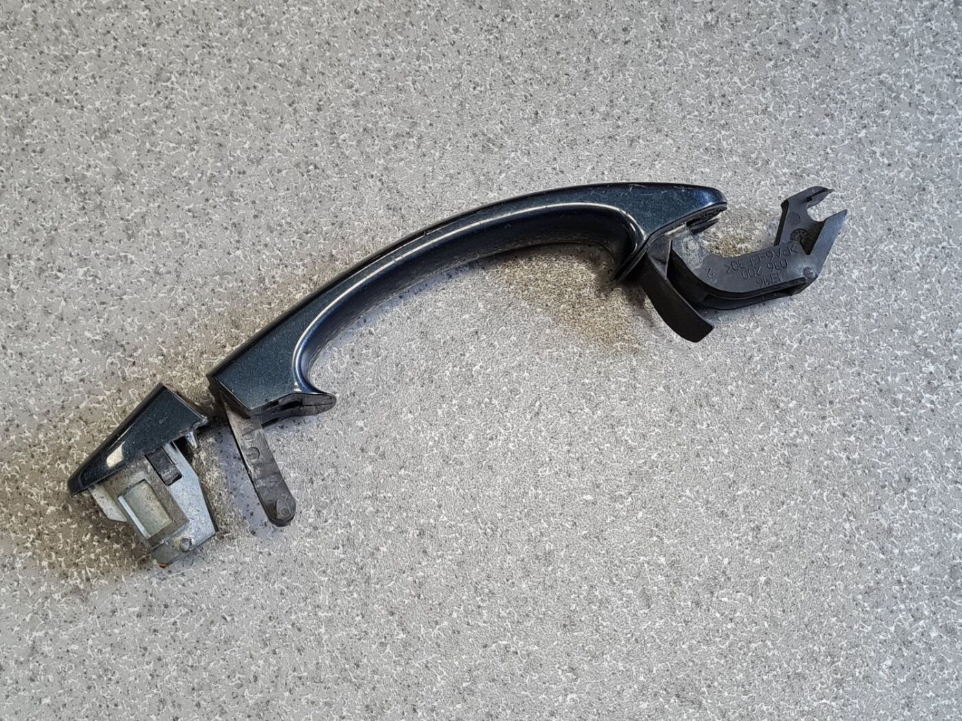 Aizmugurējāis labais durvju rokturis priekš VW JETTA 2008