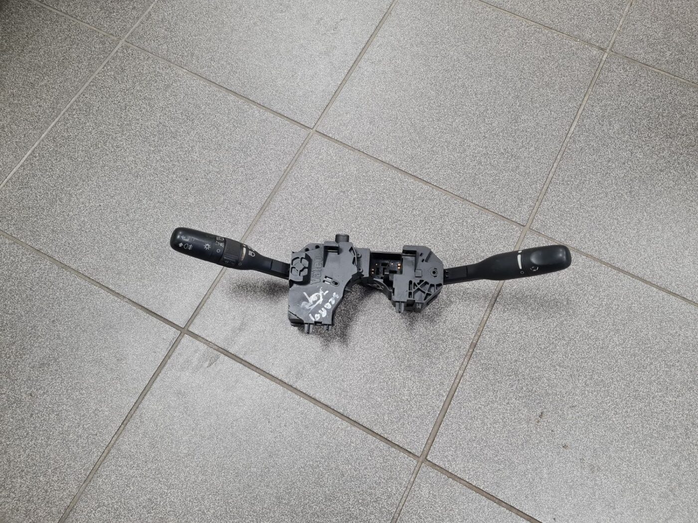 Stūres statnes slēdzis priekš CHRYSLER SEBRING 2006 1 Stūres statnes slēdzis priekš CHRYSLER SEBRING 2006