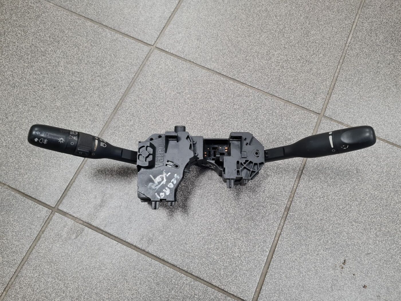 Stūres statnes slēdzis priekš CHRYSLER SEBRING 2006 2 Stūres statnes slēdzis priekš CHRYSLER SEBRING 2006