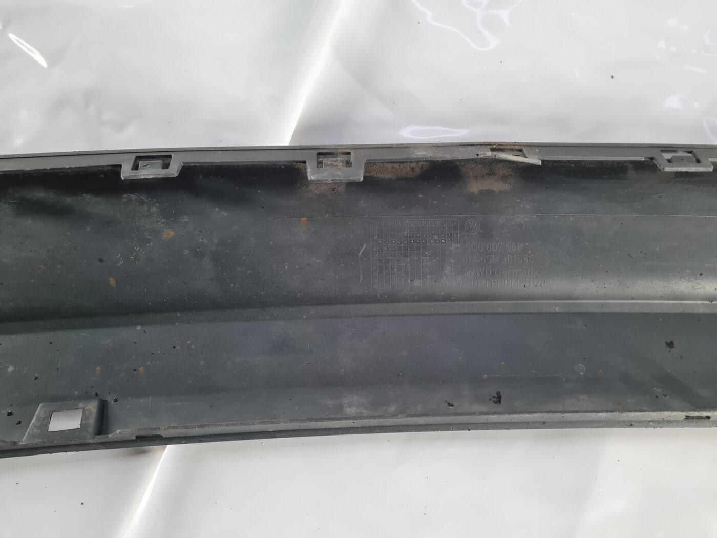 Aizmugurēja bufera uzlika priekš VW GOLF 2014 7 Aizmugurēja bufera uzlika priekš VW GOLF 2014