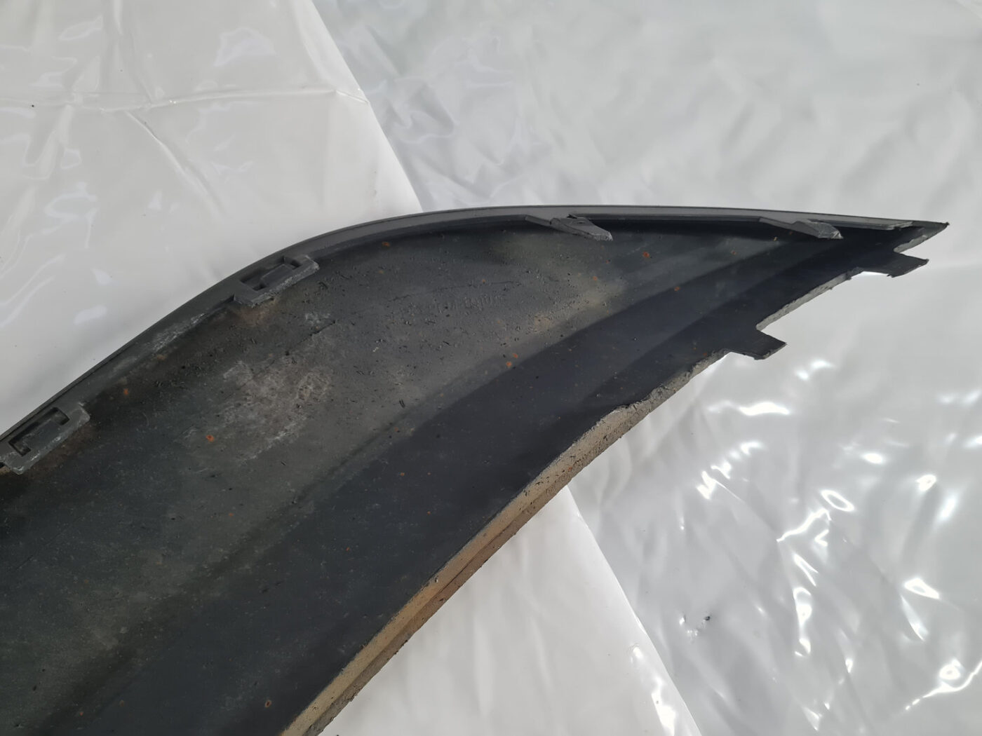 Aizmugurēja bufera uzlika priekš VW GOLF 2014 4 Aizmugurēja bufera uzlika priekš VW GOLF 2014