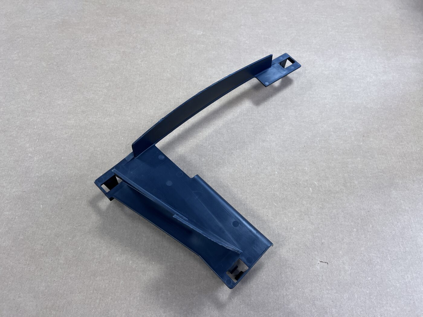 Ieplūdes gaisa deflektors priekš RENAULT CLIO 2005-2009 8200468919