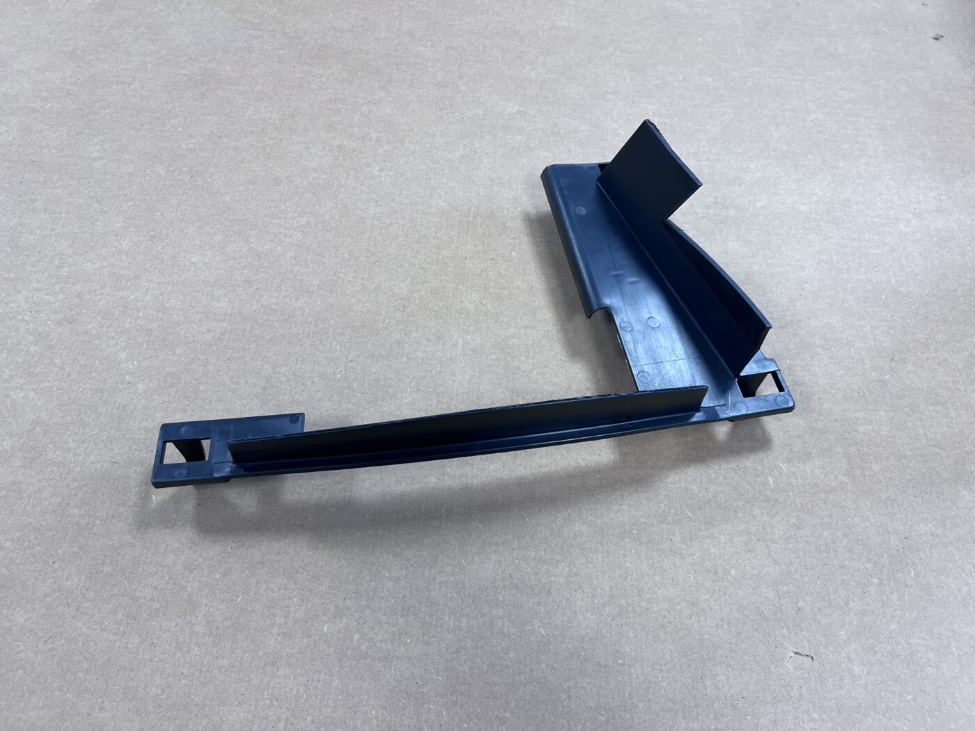 Ieplūdes gaisa deflektors priekš RENAULT CLIO 2005-2009 8200468919