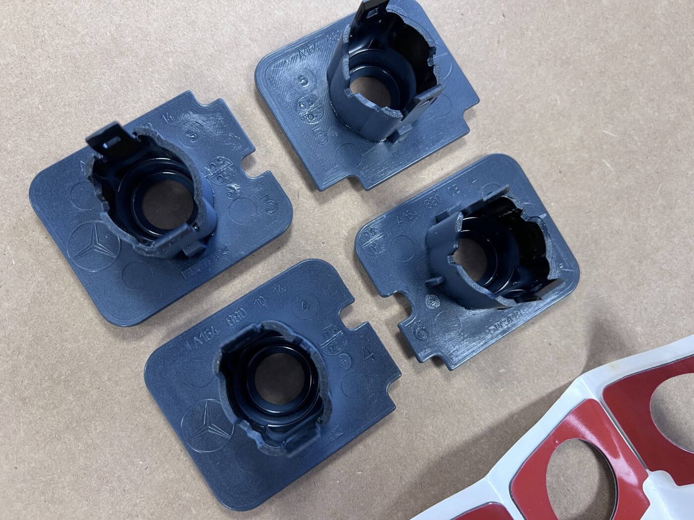 Parkošanās devēja stiprinājums priekš MERCEDES BENZ ML320 2005 BLACK 4 Parkošanās devēja stiprinājums priekš MERCEDES BENZ ML320 2005 BLACK