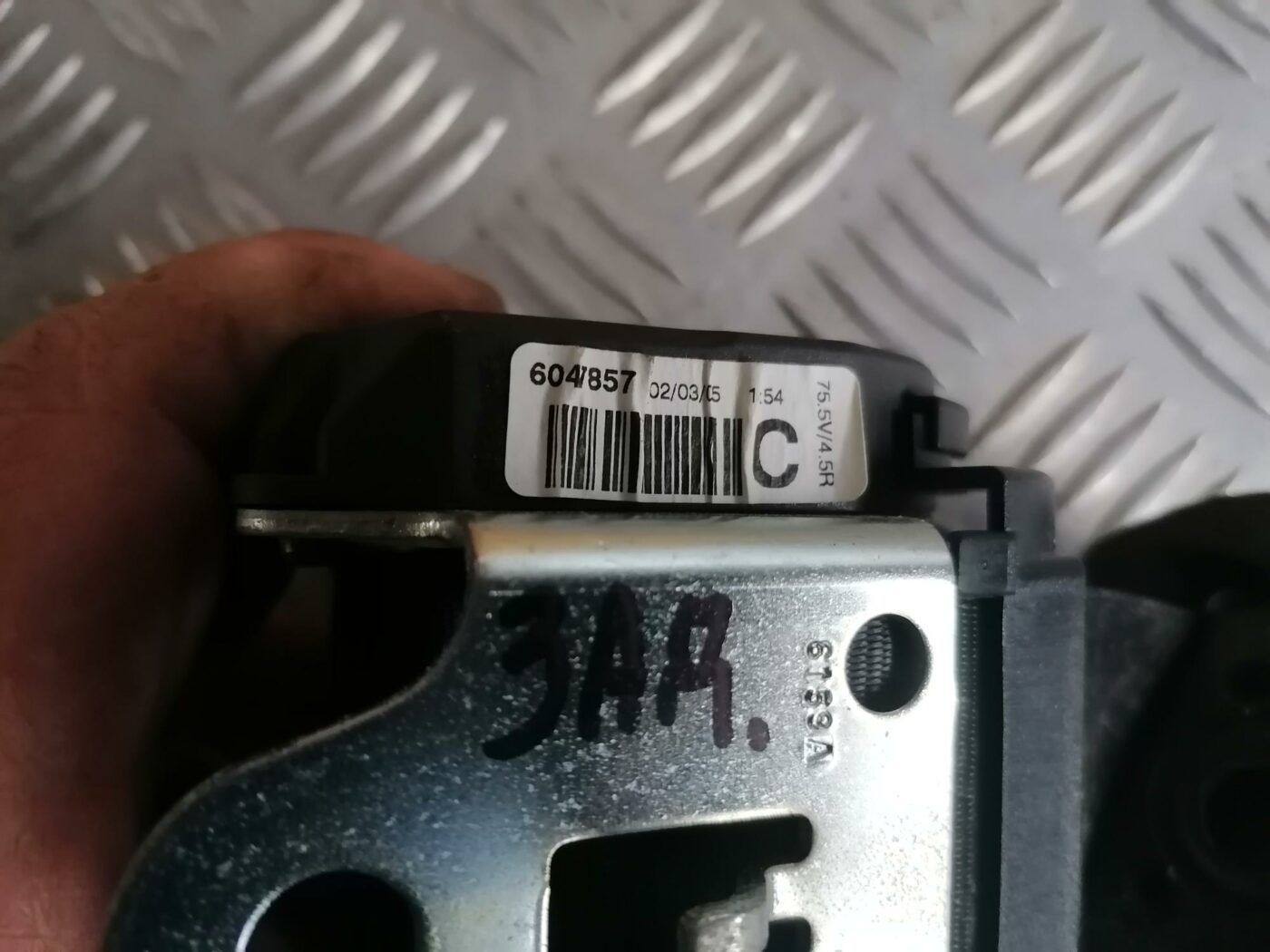 Aizmugurējā vidēja drošības josta priekš FORD GALAXY 2005