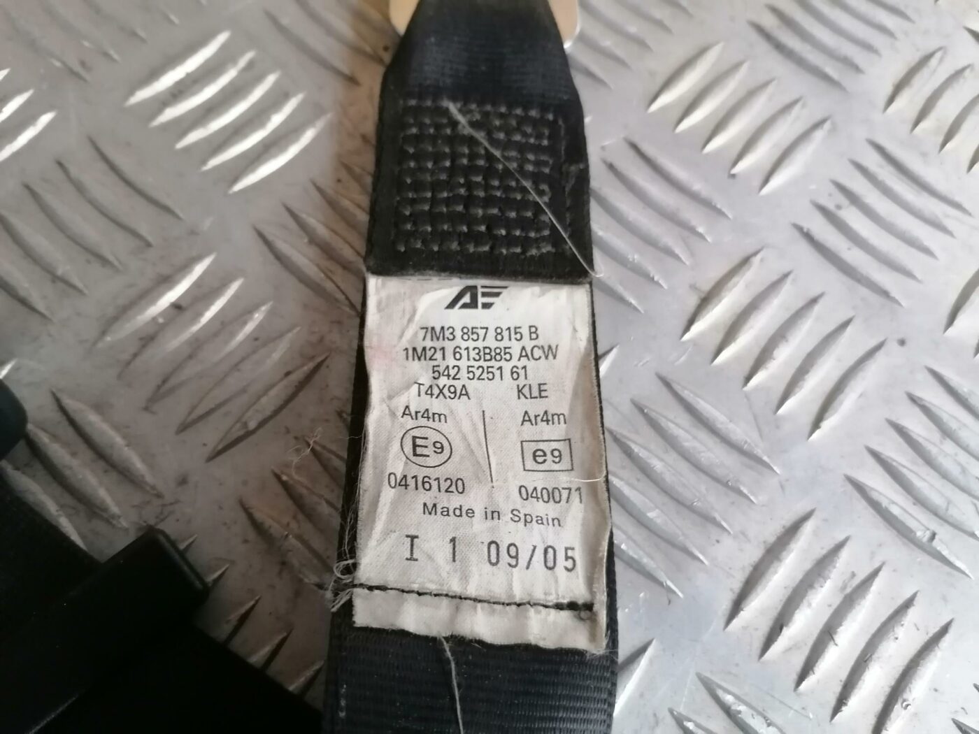 Aizmugurējā kreisa drošības josta priekš FORD GALAXY 2005