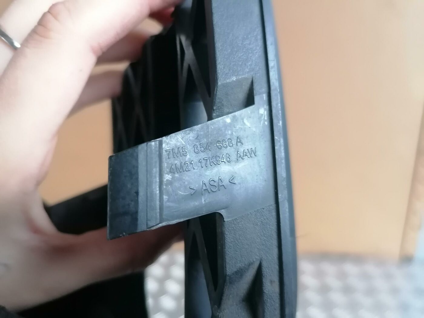 Bufera reste priekš FORD GALAXY 2005 3 Bufera reste priekš FORD GALAXY 2005