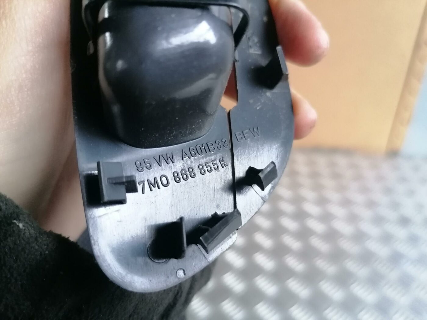 Vidējas salona statnes apdare priekš FORD GALAXY 2005