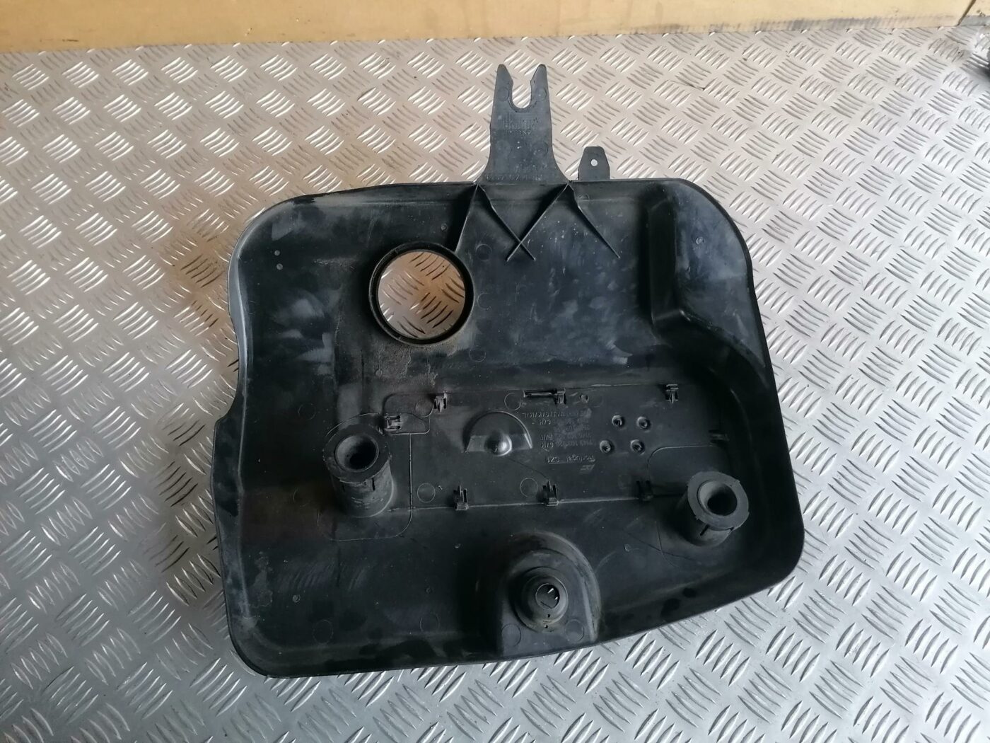 Dzinēja dekoratīvais vāks priekš FORD GALAXY 2005