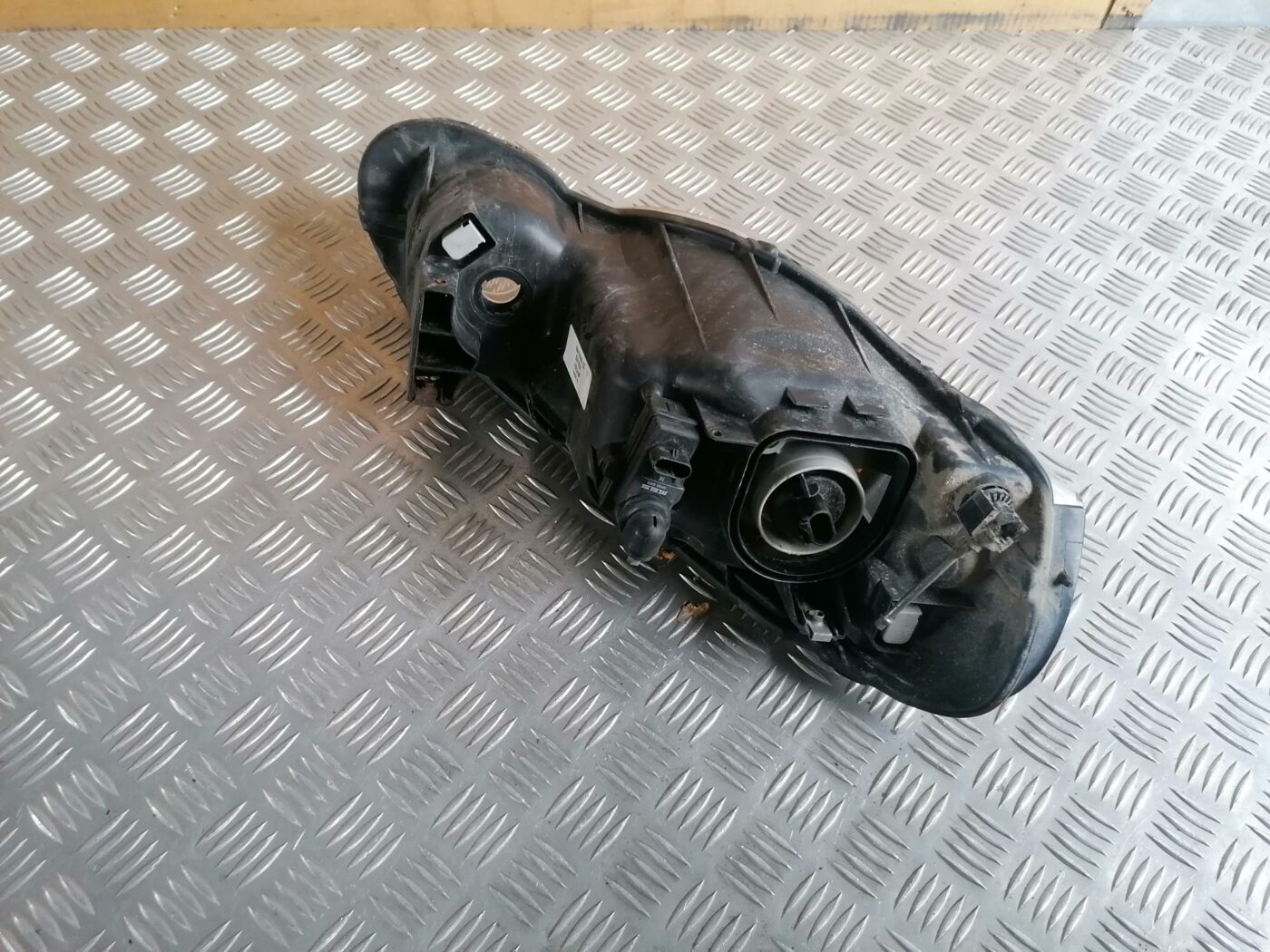 Priekšējais kreisais lukturis priekš CHRYSLER SEBRING 2006 2 Priekšējais kreisais lukturis priekš CHRYSLER SEBRING 2006