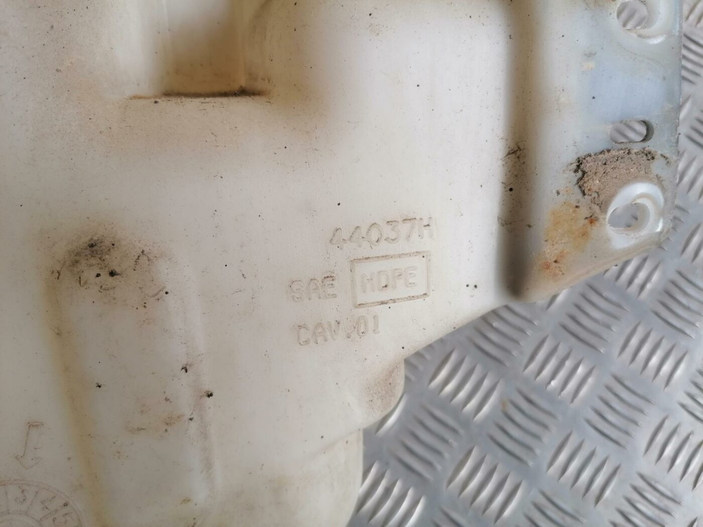 Mazgātāja šķidruma tvertne priekš CHRYSLER SEBRING 2006