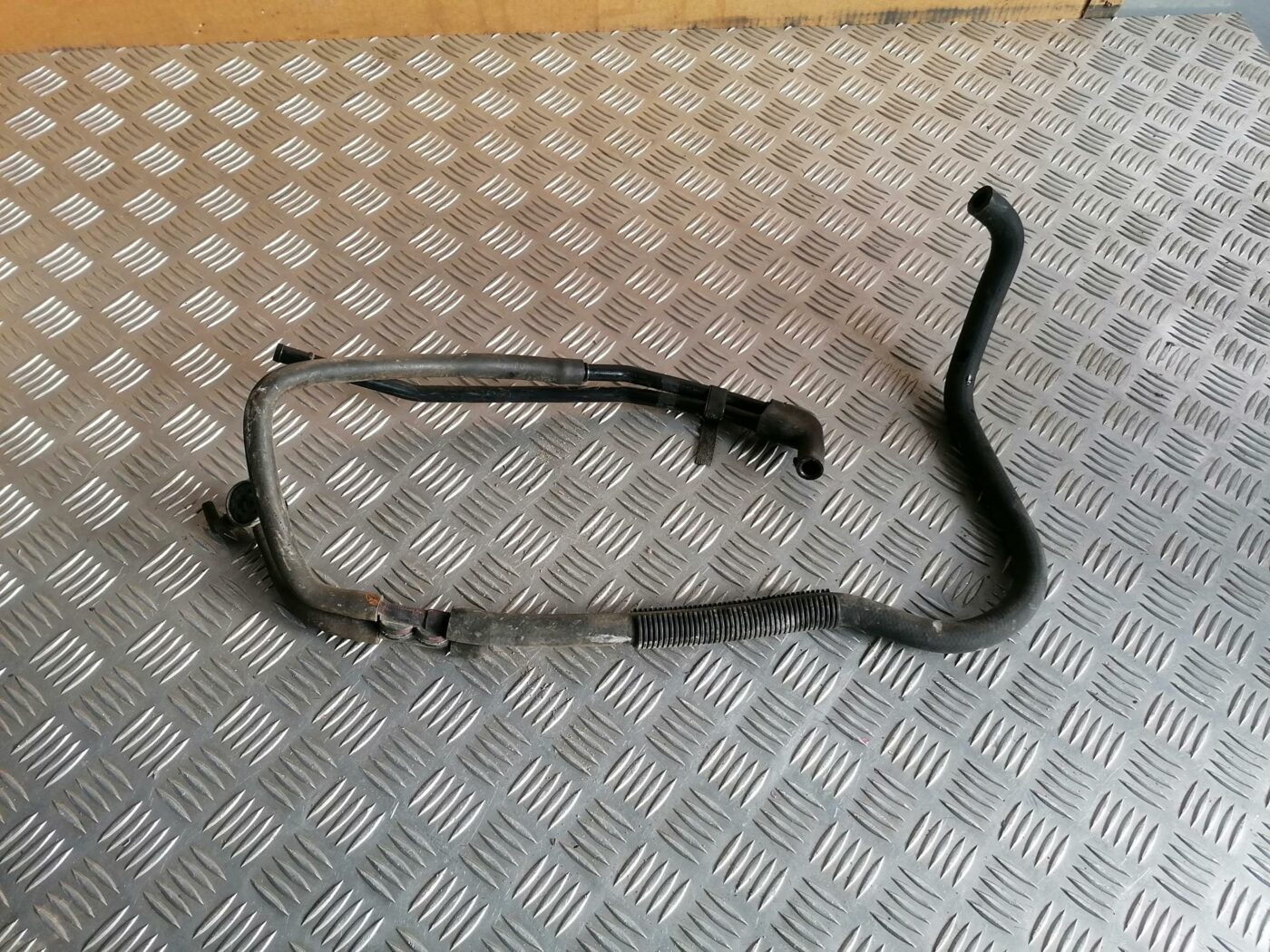 Dzesēšanas caurule priekš CHRYSLER SEBRING 2006 1 Dzesēšanas caurule priekš CHRYSLER SEBRING 2006