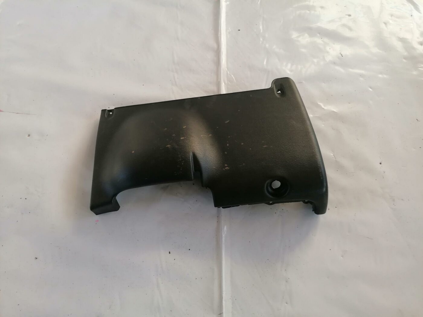 Mērinstrumentu paneļa apdare (zem stūres) priekš CHRYSLER SEBRING 2006